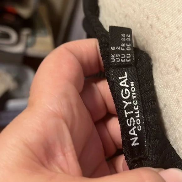 NWOT Nasty Gal Black cropped tank - Picture 5 of 6